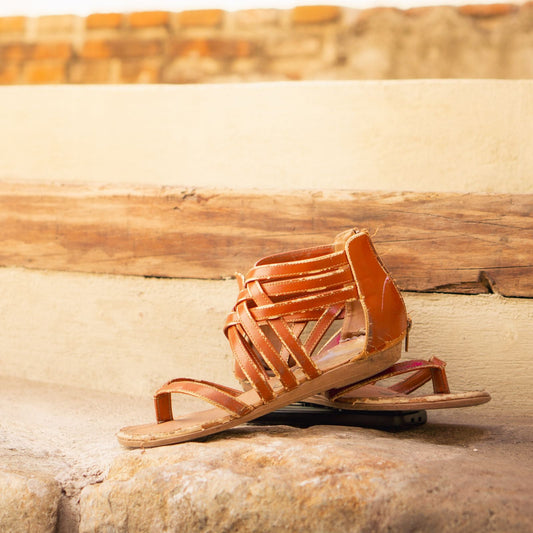 Tan leather summer sandals